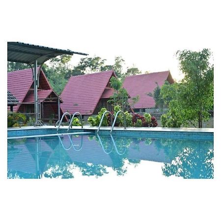 Hotel The Horse & Chariot Madikeri Esterno foto