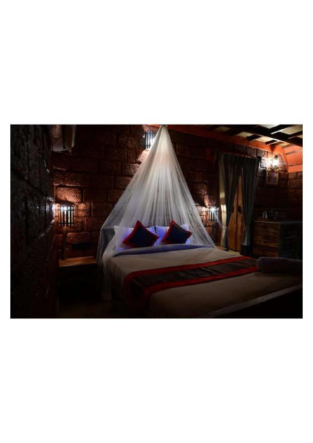 Hotel The Horse & Chariot Madikeri Esterno foto