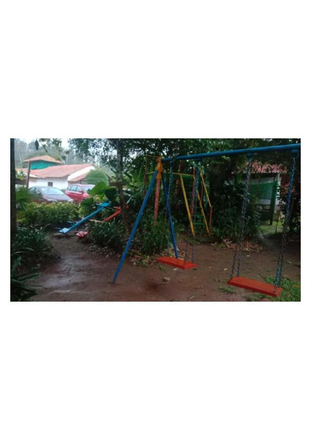 Hotel The Horse & Chariot Madikeri Esterno foto